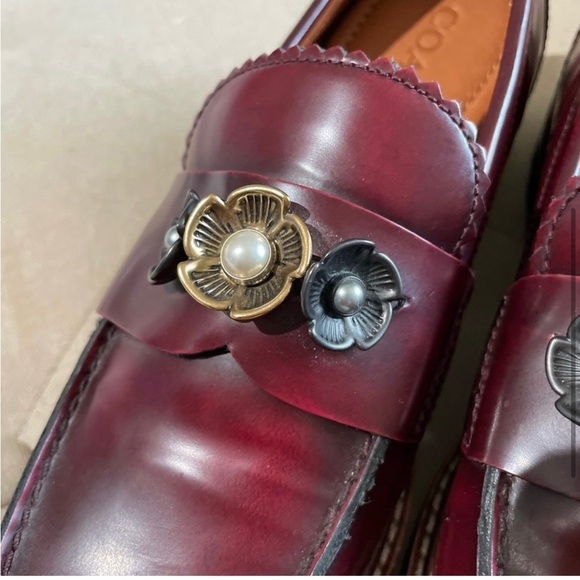 Coach Lenox Loafers tea rose size 7.5 b burgundy color - Picture 4 of 10